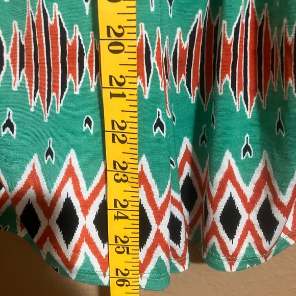 Vibrant Geometric Patterned Romper - Picture 6 of 7